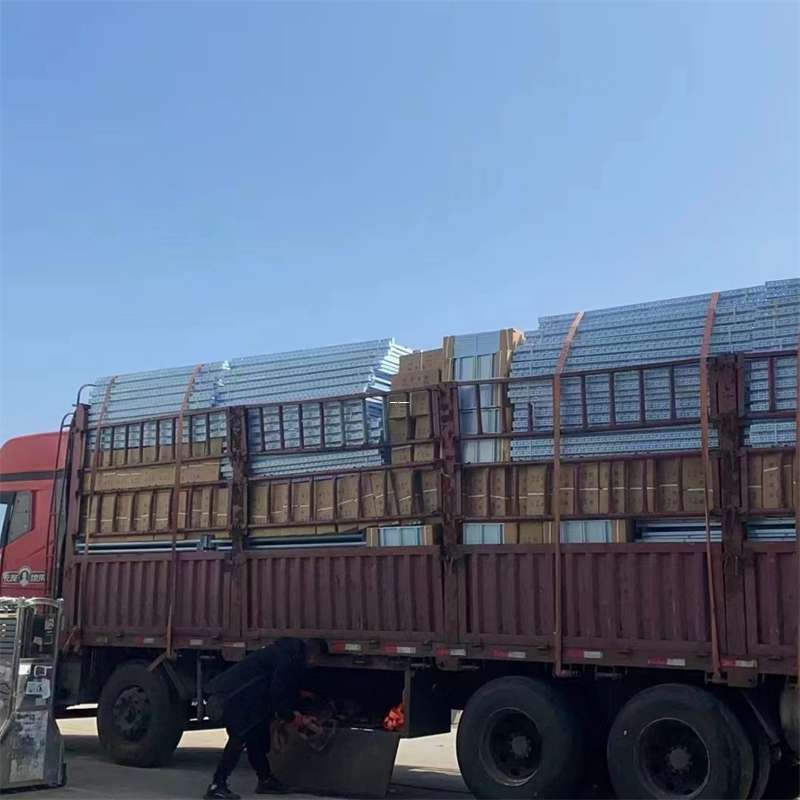 长乐区镇康县进仓物流：专线直达的多元货运之旅
